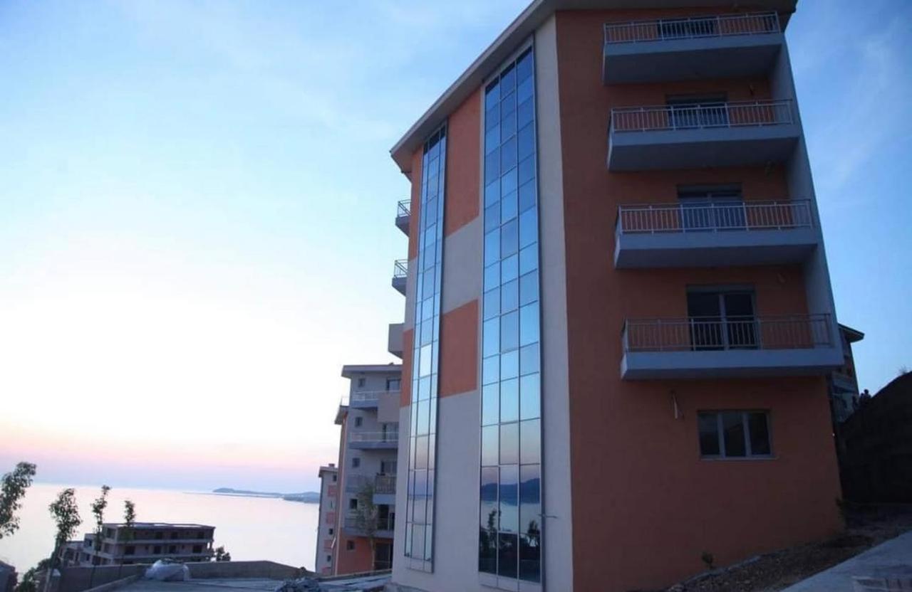 Sea View Apartment Влёра Экстерьер фото